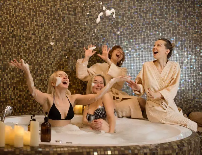 Скидка 40% на все      SPA-девичники!