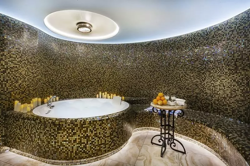 Зона отдыха и джакузи в SPA-сьюте BIOSFERA Зона отдыха и джакузи в SPA-сьюте BIOSFERA